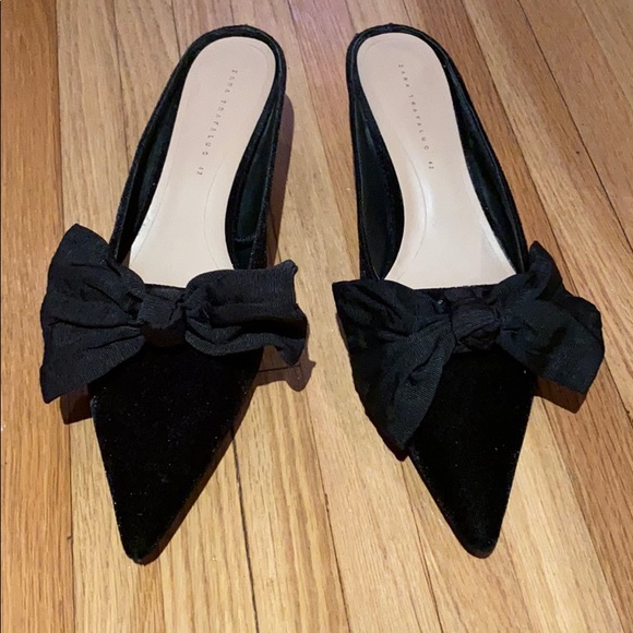 Zara Shoes - Zara slipons